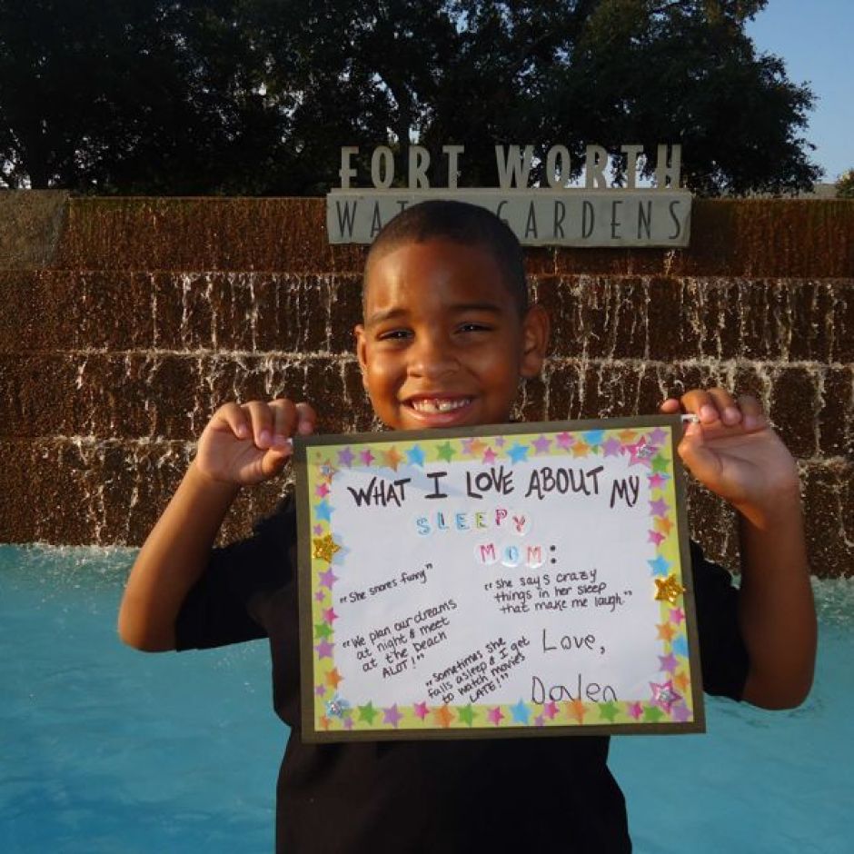 Dalen supporting his mom Wendy – Texas